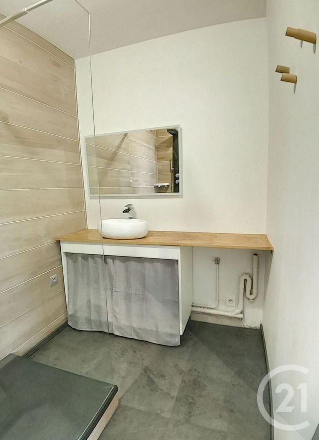 Appartement T2 à louer - 2 pièces - 52.65 m2 - DIJON - 21 - BOURGOGNE - Century 21 Martinot Immobilier