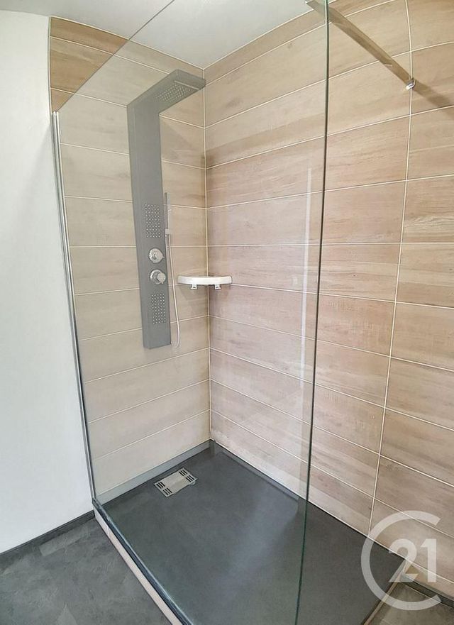 Appartement T2 à louer - 2 pièces - 52.65 m2 - DIJON - 21 - BOURGOGNE - Century 21 Martinot Immobilier