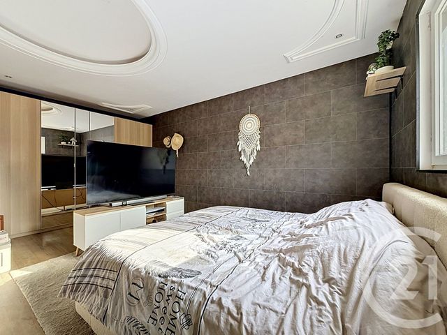 Appartement F3 à vendre - 3 pièces - 82.01 m2 - VAROIS ET CHAIGNOT - 21 - BOURGOGNE - Century 21 Martinot Immobilier