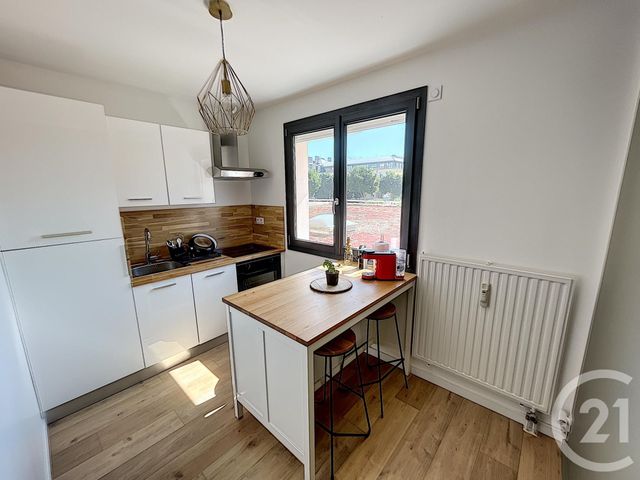 Afficher la photo en grand Appartement F2 à vendre - 2 pièces - 42.77 m2 - DIJON - 21 - BOURGOGNE - Century 21 Martinot Immobilier