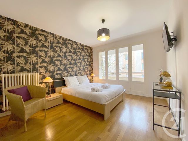 Appartement T4 à louer - 4 pièces - 65.0 m2 - DIJON - 21 - BOURGOGNE - Century 21 Martinot Immobilier