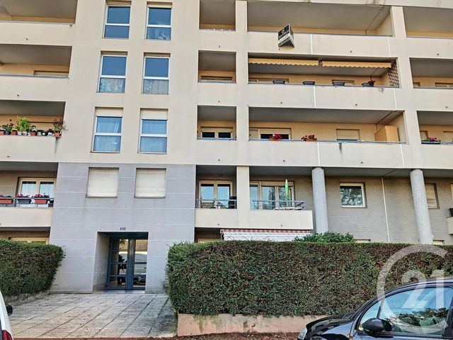 Appartement T4 à louer - 4 pièces - 77.75 m2 - DIJON - 21 - BOURGOGNE - Century 21 Martinot Immobilier