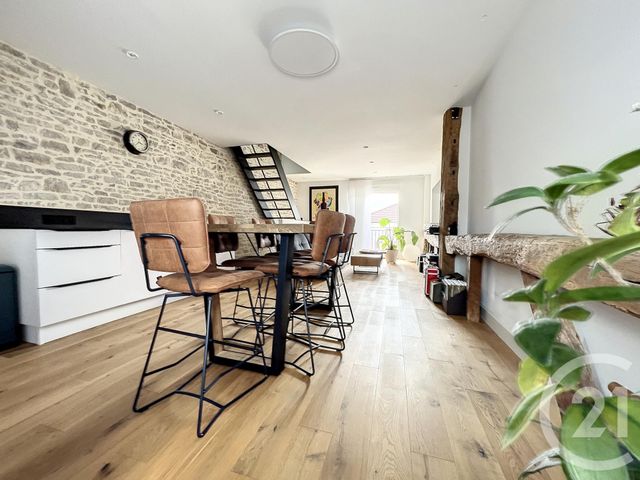 Appartement F5 à vendre - 5 pièces - 79.48 m2 - LONGVIC - 21 - BOURGOGNE - Century 21 Martinot Immobilier
