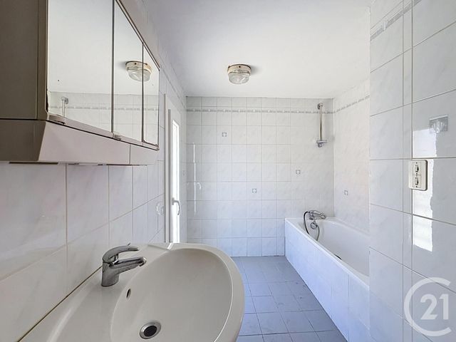 Appartement F3 à vendre - 3 pièces - 84.57 m2 - DIJON - 21 - BOURGOGNE - Century 21 Martinot Immobilier