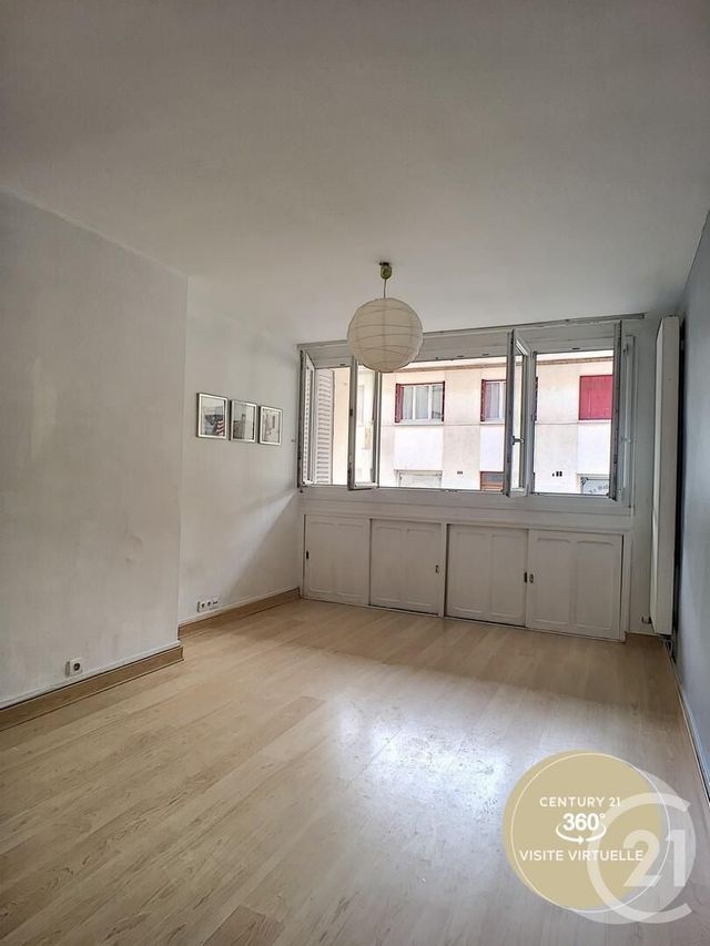 Appartement T3 à louer - 3 pièces - 53.75 m2 - DIJON - 21 - BOURGOGNE - Century 21 Martinot Immobilier