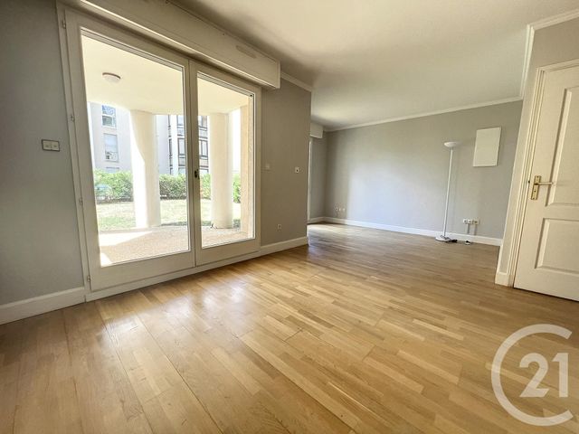 Appartement F1 à louer - 1 pièce - 27.35 m2 - DIJON - 21 - BOURGOGNE - Century 21 Martinot Immobilier