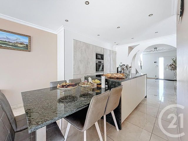 maison à vendre - 6 pièces - 141.0 m2 - PERRIGNY LES DIJON - 21 - BOURGOGNE - Century 21 Martinot Immobilier