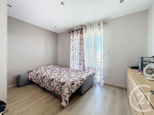 maison à vendre - 6 pièces - 141.0 m2 - PERRIGNY LES DIJON - 21 - BOURGOGNE - Century 21 Martinot Immobilier