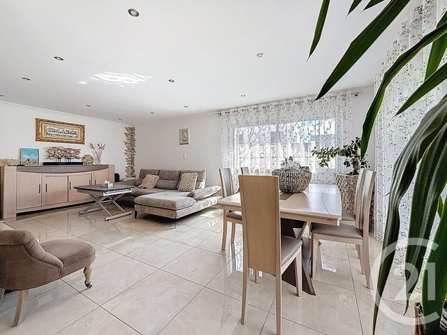 maison à vendre - 6 pièces - 141.0 m2 - PERRIGNY LES DIJON - 21 - BOURGOGNE - Century 21 Martinot Immobilier