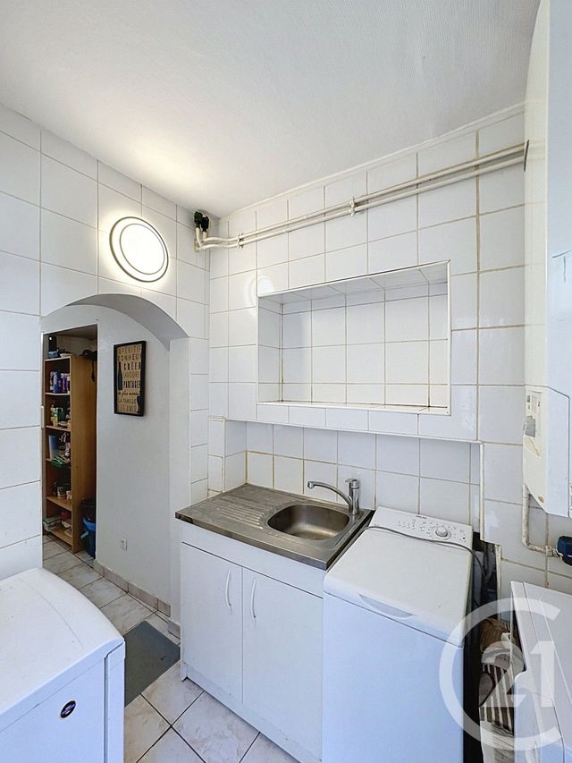 Appartement F2 à vendre - 2 pièces - 27.9 m2 - DIJON - 21 - BOURGOGNE - Century 21 Martinot Immobilier