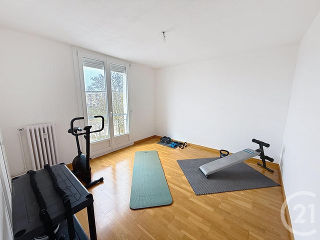 Afficher la photo en grand Appartement F4 à vendre - 4 pièces - 77.36 m2 - CHENOVE - 21 - BOURGOGNE - Century 21 Martinot Immobilier