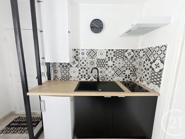 Afficher la photo en grand Appartement Studio à vendre - 1 pièce - 28.3 m2 - DIJON - 21 - BOURGOGNE - Century 21 Martinot Immobilier