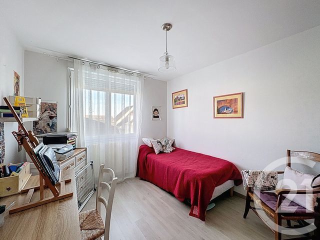 Appartement F4 à vendre - 4 pièces - 91.88 m2 - LONGVIC - 21 - BOURGOGNE - Century 21 Martinot Immobilier