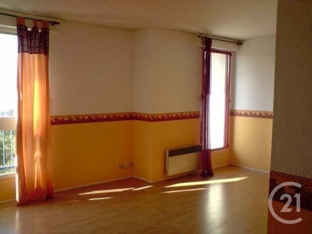 Afficher la photo en grand Appartement T3 à louer - 3 pièces - 65.0 m2 - DIJON - 21 - BOURGOGNE - Century 21 Martinot Immobilier