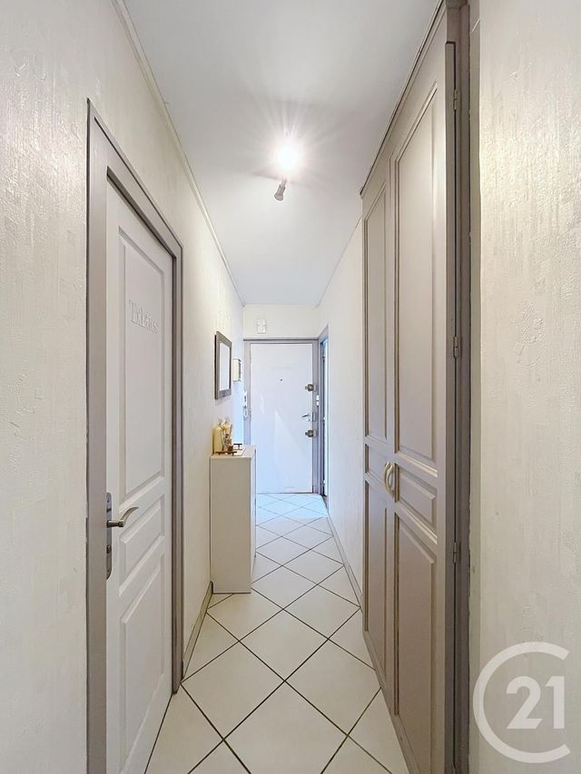 Appartement F4 à vendre - 4 pièces - 62.0 m2 - DIJON - 21 - BOURGOGNE - Century 21 Martinot Immobilier