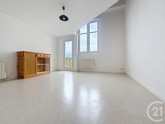Appartement à louer - 2 pièces - 52.5 m2 - DIJON - 21 - BOURGOGNE - Century 21 Martinot Immobilier