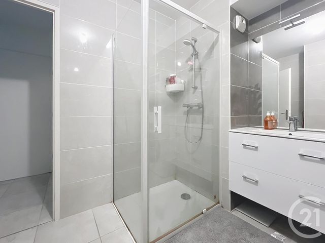 Appartement à louer - 2 pièces - 48.2 m2 - DIJON - 21 - BOURGOGNE - Century 21 Martinot Immobilier