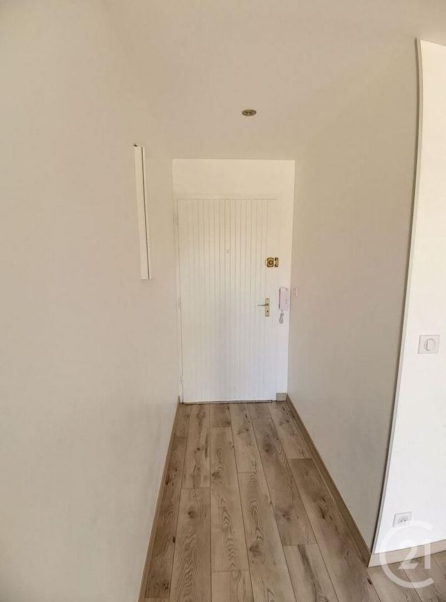 Appartement T1 à louer - 2 pièces - 31.35 m2 - DIJON - 21 - BOURGOGNE - Century 21 Martinot Immobilier