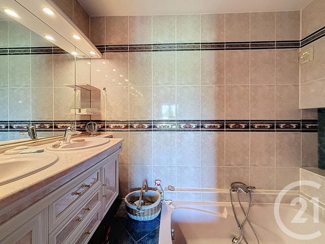 maison à vendre - 8 pièces - 200.93 m2 - LAMARCHE SUR SAONE - 21 - BOURGOGNE - Century 21 Martinot Immobilier