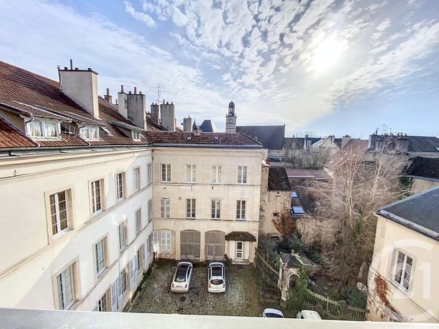 Appartement T2 à louer - 2 pièces - 37.0 m2 - DIJON - 21 - BOURGOGNE - Century 21 Martinot Immobilier