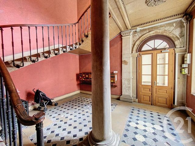 Appartement T2 à louer - 2 pièces - 37.0 m2 - DIJON - 21 - BOURGOGNE - Century 21 Martinot Immobilier