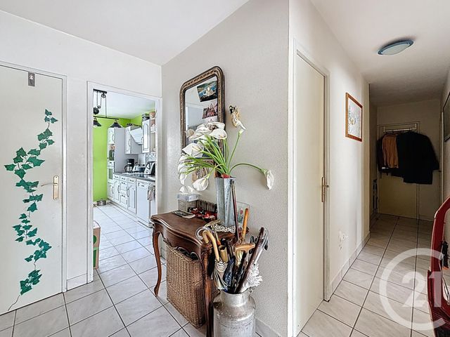 Appartement F4 à vendre - 4 pièces - 74.18 m2 - CHEVIGNY ST SAUVEUR - 21 - BOURGOGNE - Century 21 Martinot Immobilier