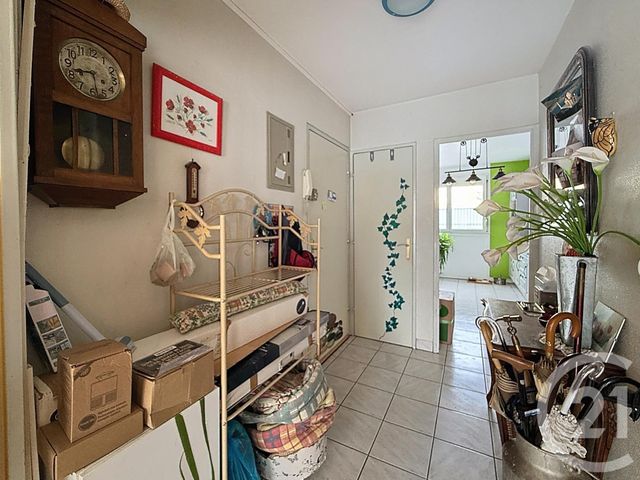 Appartement F4 à vendre - 4 pièces - 74.18 m2 - CHEVIGNY ST SAUVEUR - 21 - BOURGOGNE - Century 21 Martinot Immobilier