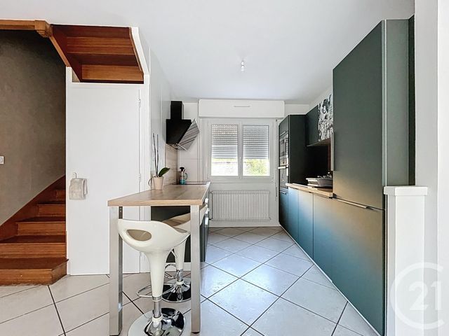 Appartement T3 à louer - 3 pièces - 65.0 m2 - DIJON - 21 - BOURGOGNE - Century 21 Martinot Immobilier