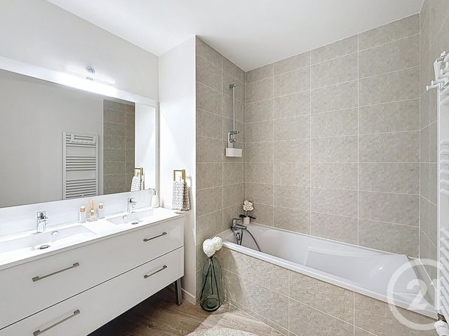 Appartement F3 à vendre - 3 pièces - 57.3 m2 - CHEVIGNY ST SAUVEUR - 21 - BOURGOGNE - Century 21 Martinot Immobilier