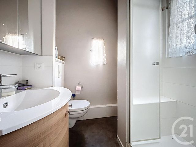 Appartement F2 à vendre - 2 pièces - 38.0 m2 - DIJON - 21 - BOURGOGNE - Century 21 Martinot Immobilier