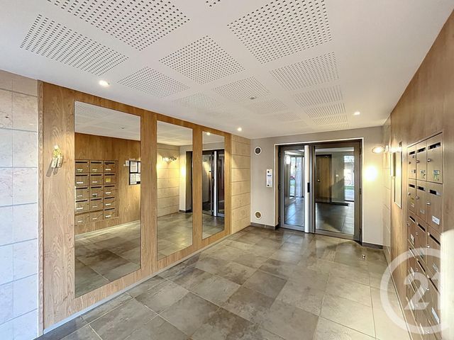 Appartement F2 à vendre - 2 pièces - 48.66 m2 - ST APOLLINAIRE - 21 - BOURGOGNE - Century 21 Martinot Immobilier