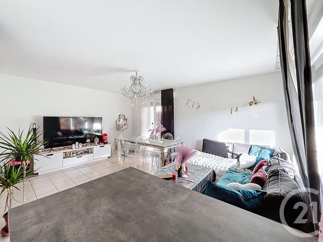 Appartement F2 à vendre - 2 pièces - 48.66 m2 - ST APOLLINAIRE - 21 - BOURGOGNE - Century 21 Martinot Immobilier