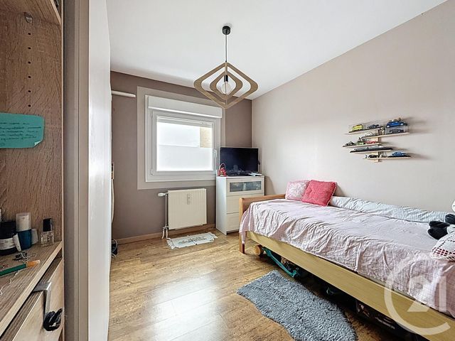 Appartement F6 à vendre - 5 pièces - 103.0 m2 - QUETIGNY - 21 - BOURGOGNE - Century 21 Martinot Immobilier