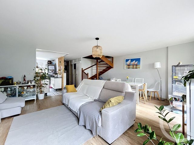 Appartement F6 à vendre - 5 pièces - 103.0 m2 - QUETIGNY - 21 - BOURGOGNE - Century 21 Martinot Immobilier