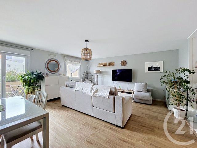 Appartement F6 à vendre - 5 pièces - 103.0 m2 - QUETIGNY - 21 - BOURGOGNE - Century 21 Martinot Immobilier