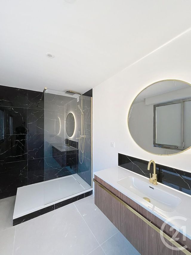 Appartement F6 à vendre - 6 pièces - 123.33 m2 - DIJON - 21 - BOURGOGNE - Century 21 Martinot Immobilier