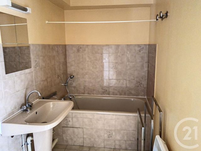 Appartement T1 à louer - 1 pièce - 20.19 m2 - LONGVIC - 21 - BOURGOGNE - Century 21 Martinot Immobilier