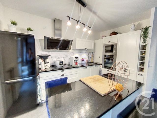 Appartement T3 à louer - 3 pièces - 64.21 m2 - DIJON - 21 - BOURGOGNE - Century 21 Martinot Immobilier