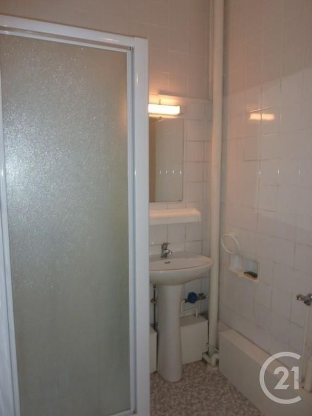 Appartement Studio à louer - 1 pièce - 28.66 m2 - DIJON - 21 - BOURGOGNE - Century 21 Martinot Immobilier