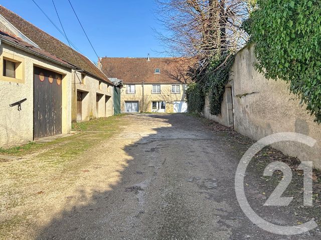 Appartement T2 à louer - 2 pièces - 46.89 m2 - GENLIS - 21 - BOURGOGNE - Century 21 Martinot Immobilier