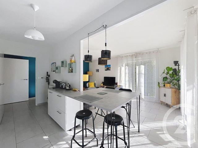 Appartement T3 à vendre - 3 pièces - 69.6 m2 - TALANT - 21 - BOURGOGNE - Century 21 Martinot Immobilier