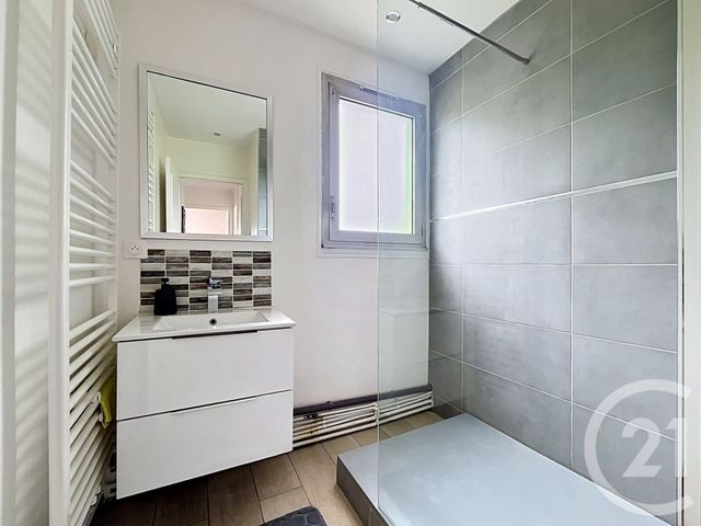 Appartement F3 à vendre - 4 pièces - 62.0 m2 - DIJON - 21 - BOURGOGNE - Century 21 Martinot Immobilier
