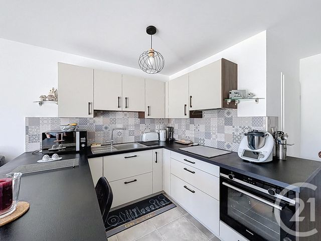 Appartement F2 à vendre - 2 pièces - 43.15 m2 - PLOMBIERES LES DIJON - 21 - BOURGOGNE - Century 21 Martinot Immobilier