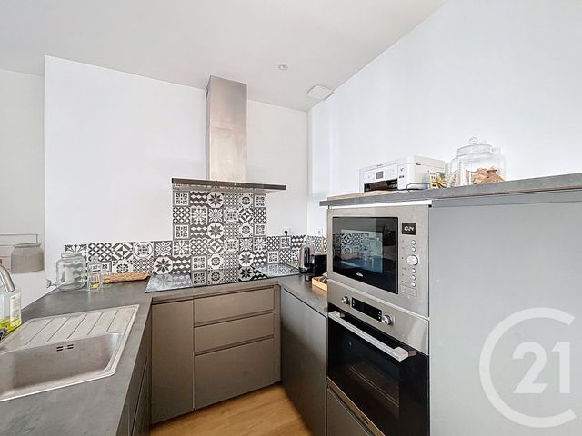 Appartement T3 à vendre - 3 pièces - 60.9 m2 - DIJON - 21 - BOURGOGNE - Century 21 Martinot Immobilier