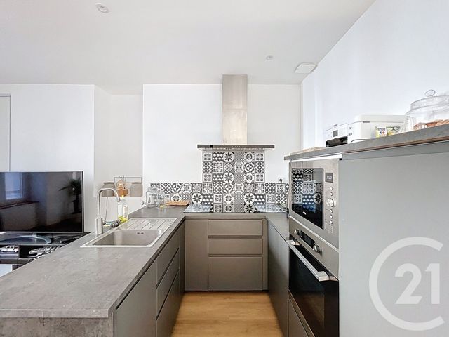 Appartement T3 à vendre - 3 pièces - 60.9 m2 - DIJON - 21 - BOURGOGNE - Century 21 Martinot Immobilier