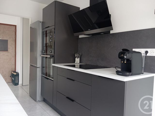 Appartement T2 à louer - 2 pièces - 46.72 m2 - DIJON - 21 - BOURGOGNE - Century 21 Martinot Immobilier