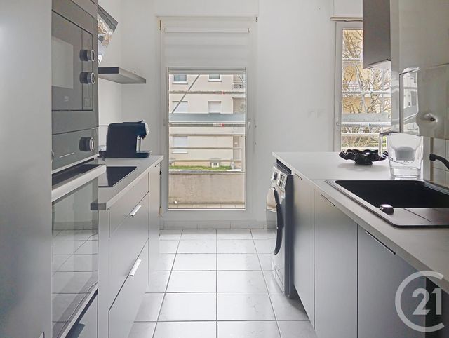Appartement T2 à louer - 2 pièces - 46.72 m2 - DIJON - 21 - BOURGOGNE - Century 21 Martinot Immobilier