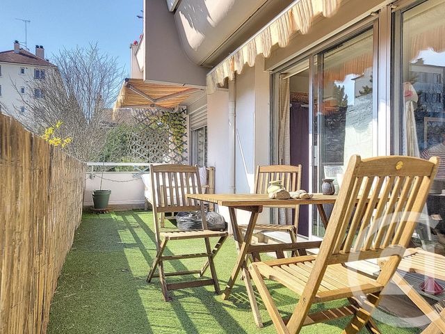 Appartement T3 à louer - 3 pièces - 72.92 m2 - DIJON - 21 - BOURGOGNE - Century 21 Martinot Immobilier