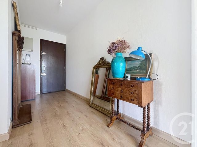 Appartement T2 à louer - 3 pièces - 72.92 m2 - DIJON - 21 - BOURGOGNE - Century 21 Martinot Immobilier