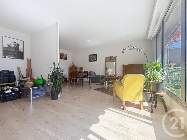 Appartement T2 à louer - 3 pièces - 72.92 m2 - DIJON - 21 - BOURGOGNE - Century 21 Martinot Immobilier